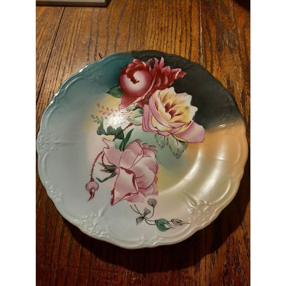 Vintage Cracker Barrel Beautiful Floral Decorative Collector Plates Collectible
